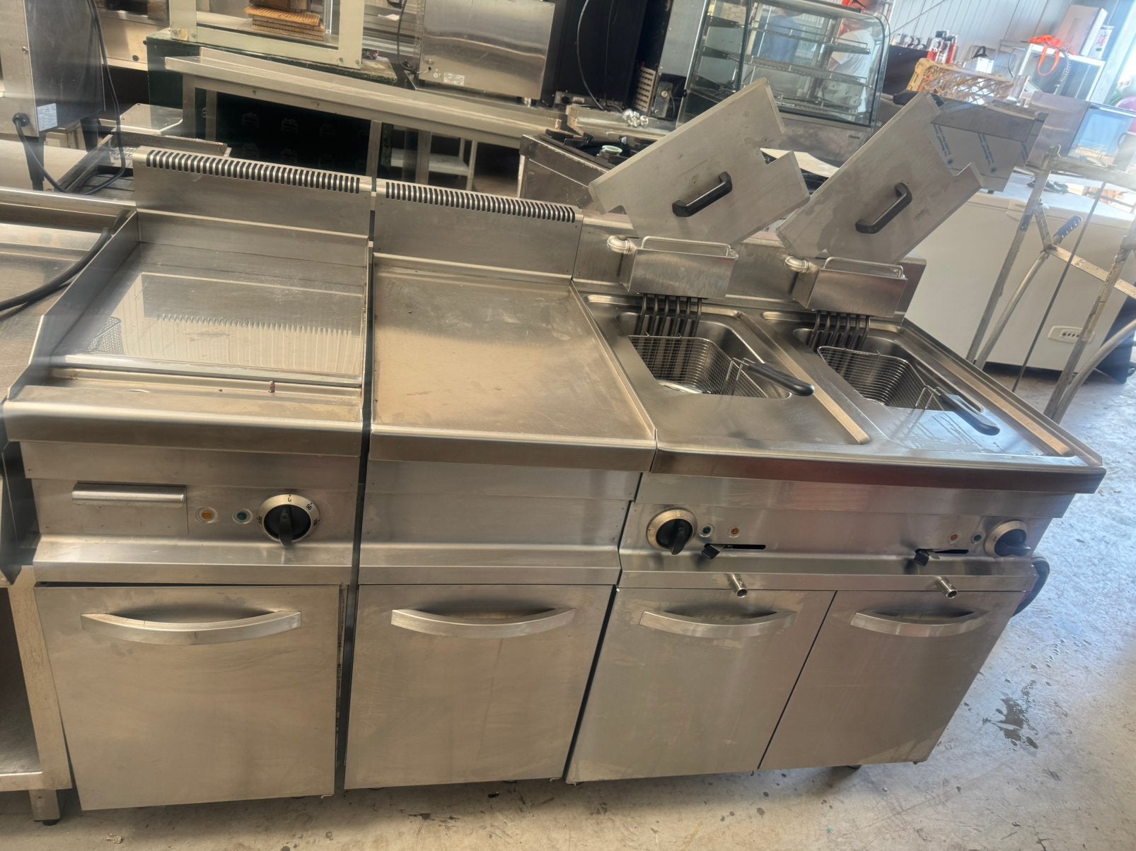 Complete Horeca Baklijn Bakplaat  Werktafel Dubbele Friteuse, Zakelijke goederen, Horeca | Keukenapparatuur, Ophalen of Verzenden