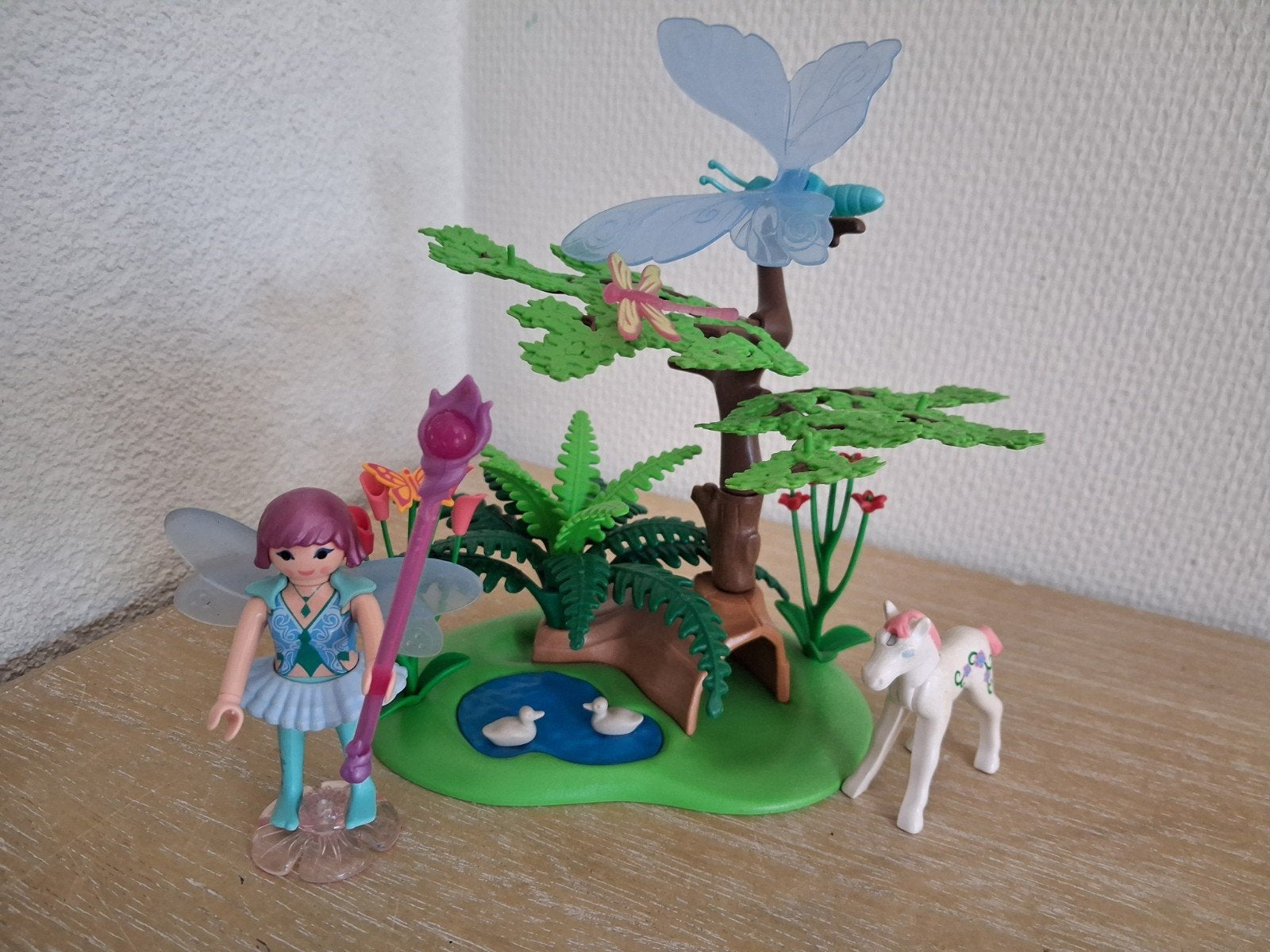 Playmobil fee met 1 hoornveulen bij vijver set 5450, Ophalen of Verzenden, Zo goed als nieuw