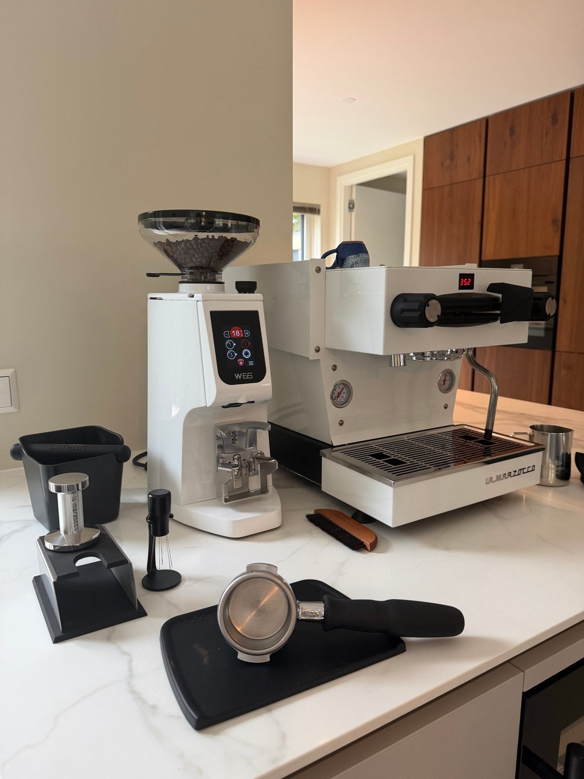 La Marzocco Linea Mini R Wit, Espresso apparaat, 10 kopjes of meer, Koffiebonen, Zo goed als nieuw
