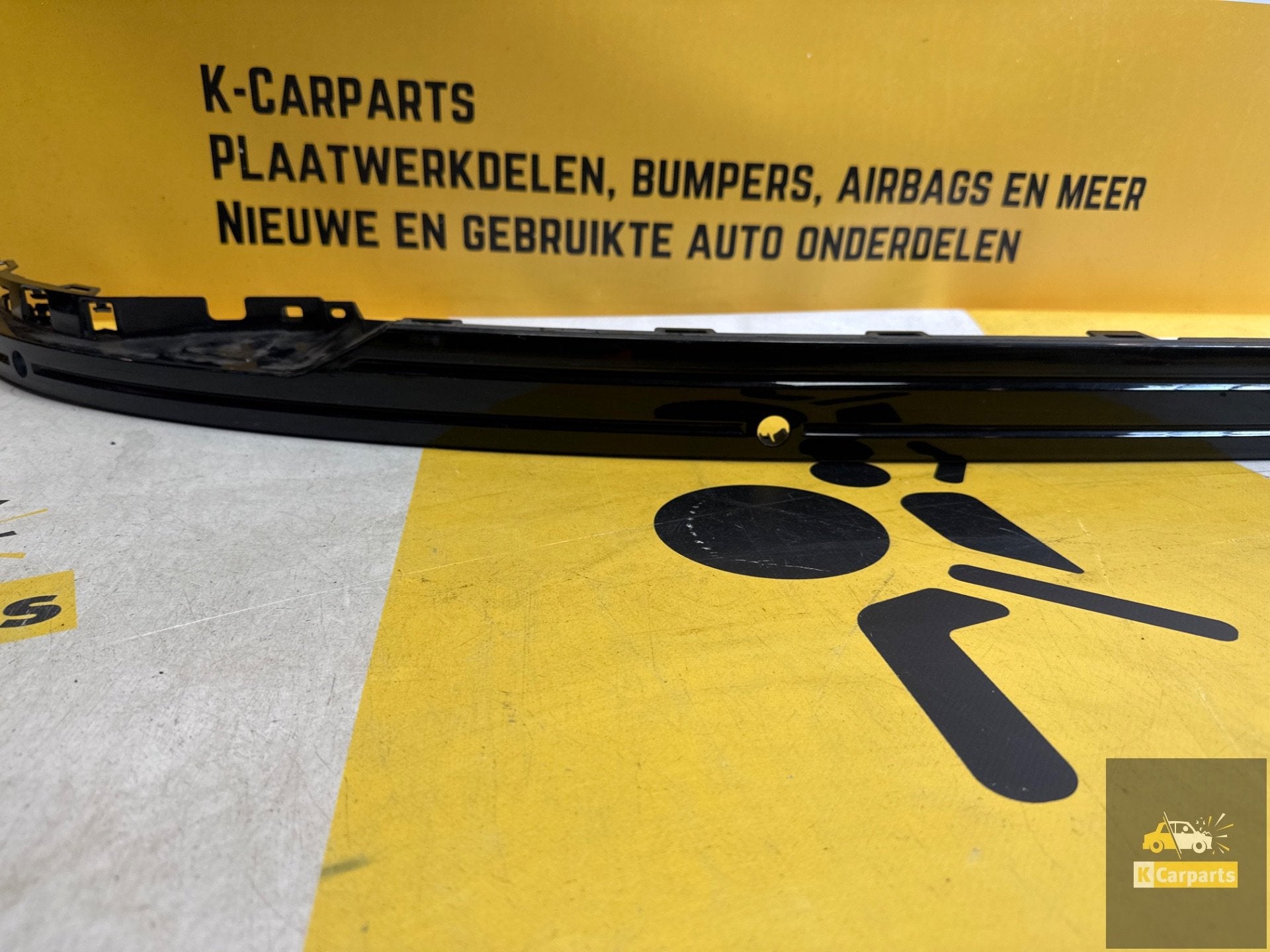 Bumperlijst achterbumper Audi E Tron 4KE PDC 4KE807833, Info@fabrikant.eu, Fabrikantstraat 1
1000 AA  Amsterdam, NL, Achter, Bumper