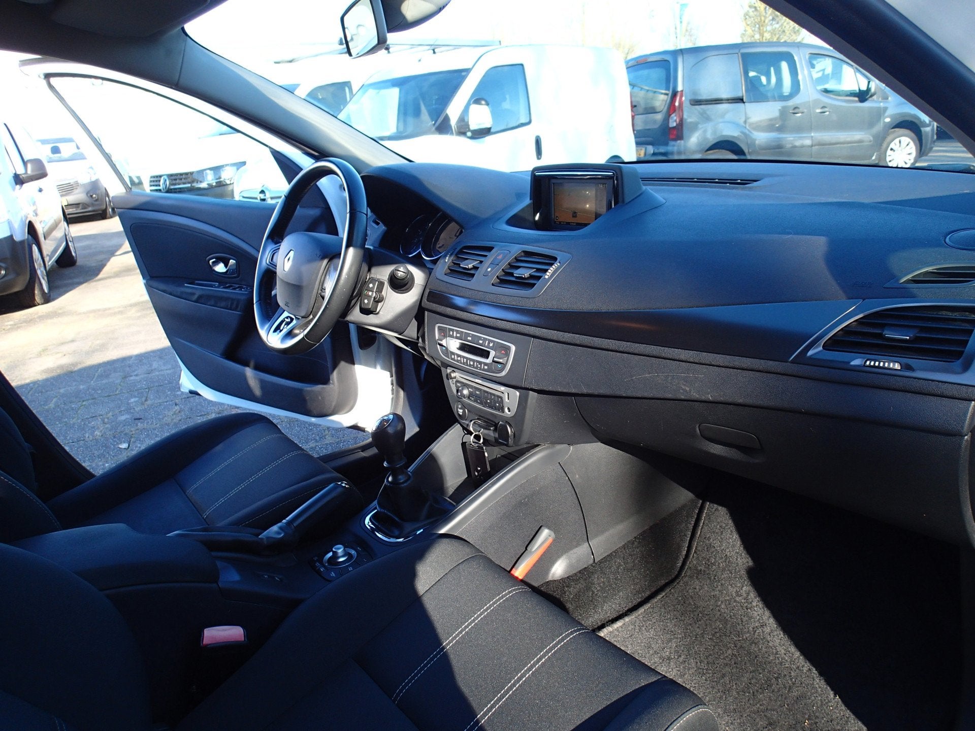 Foto 24 van Renault Mégane 1.5 dCi Expression S&S VOORZIEN VAN AIRCO+CR