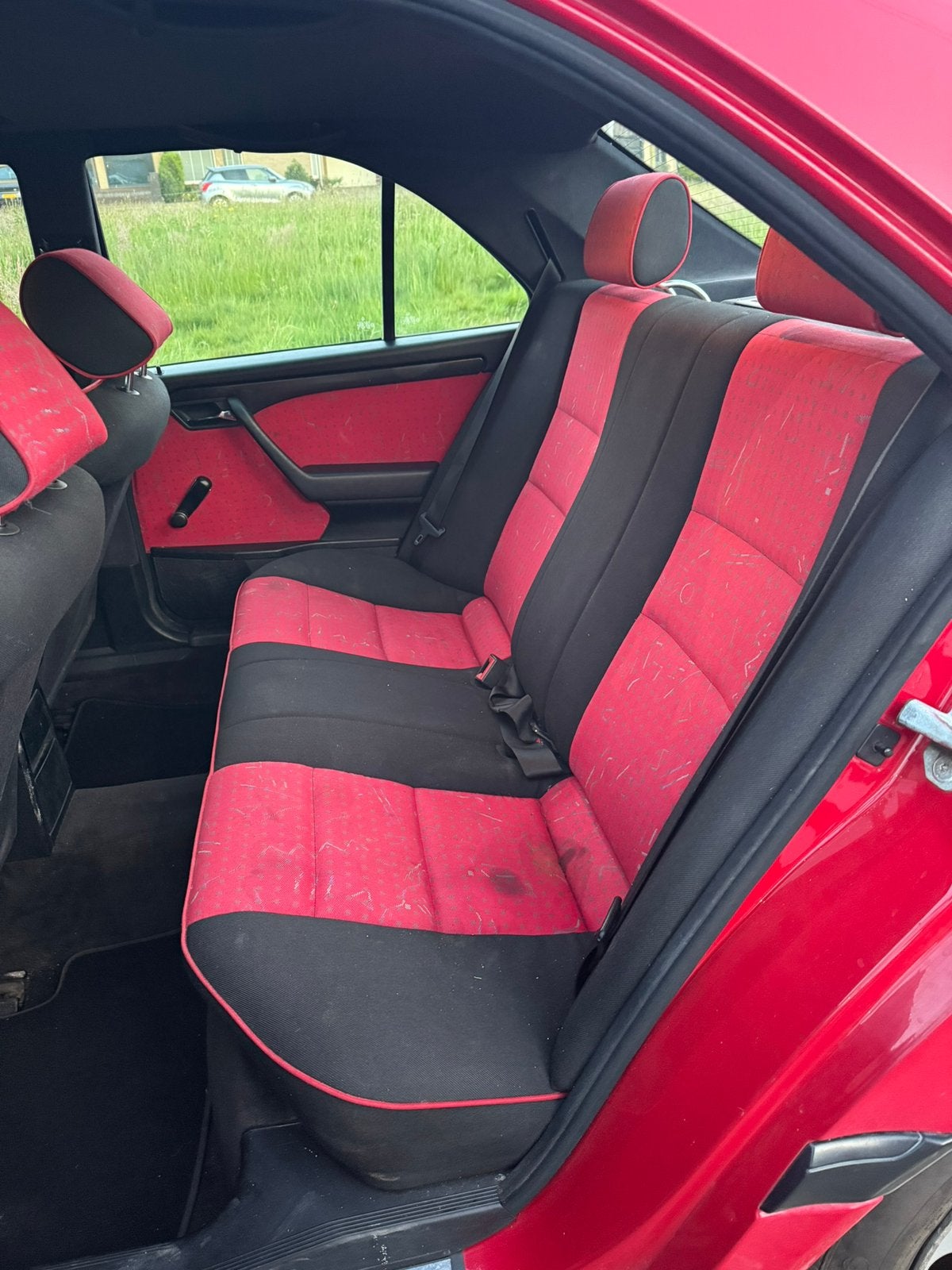 Mercedes-Benz C-Klasse 2.5 D C250 Oxykat 1994 Rood, foto 7