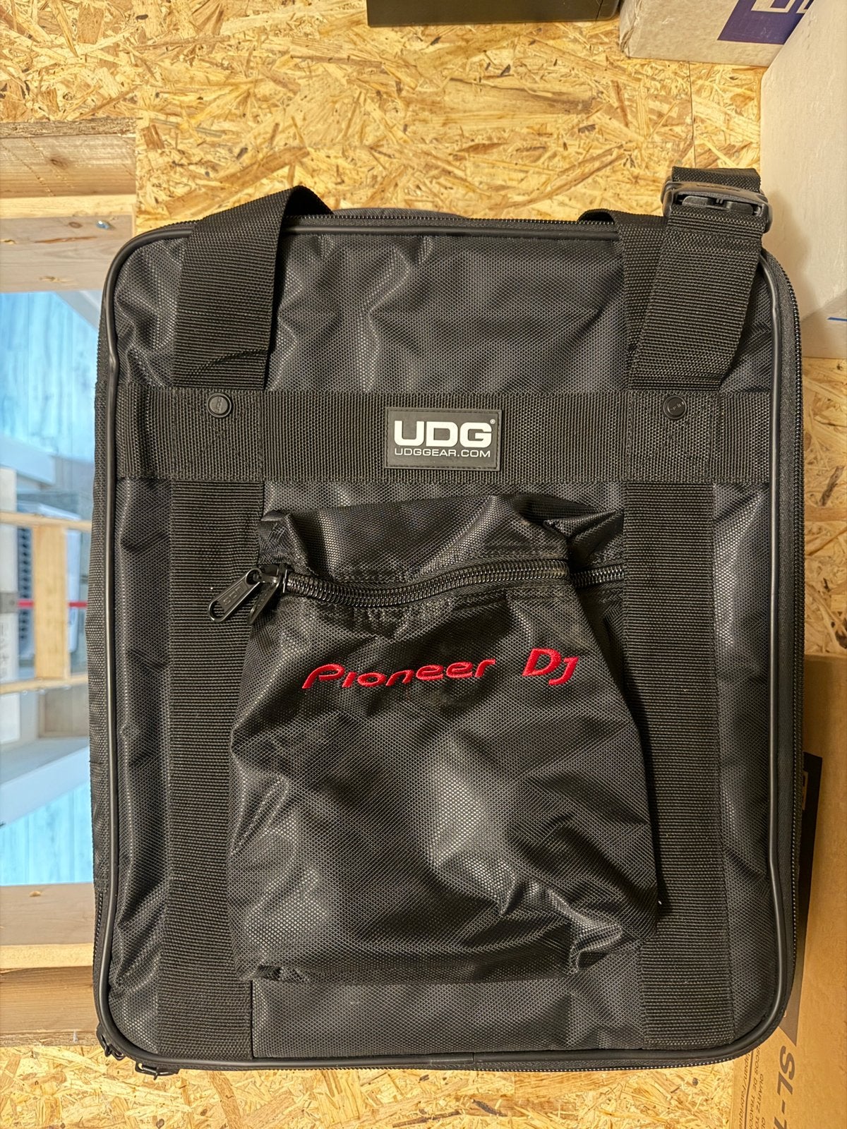UDG DJ bag, Ophalen of Verzenden, Gebruikt, Overige instrumenten
