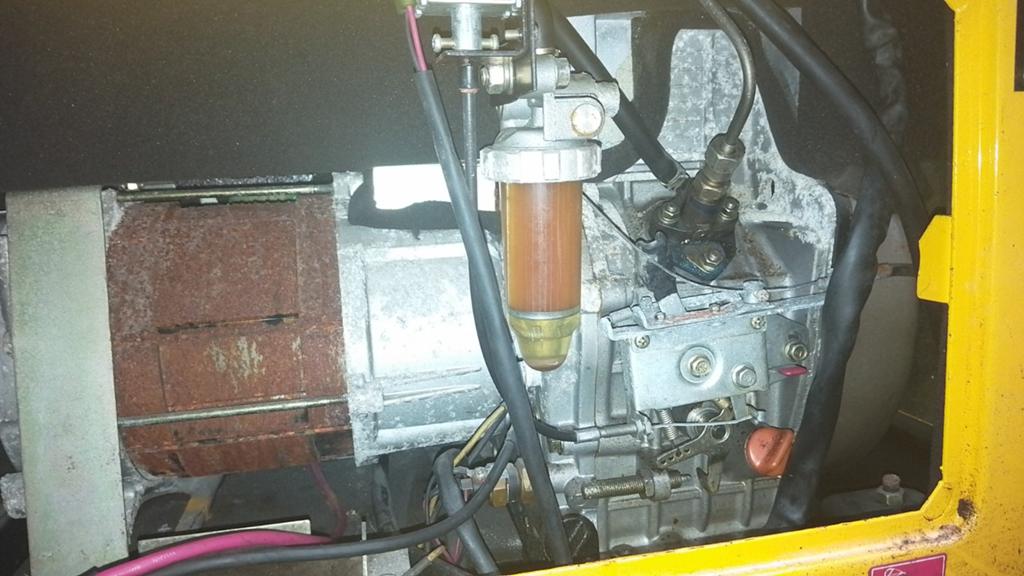 Onderdelen generator dieselmotor is goed, Doe-het-zelf en Verbouw, Motoren, Ophalen, Gebruikt, Benzinemotor