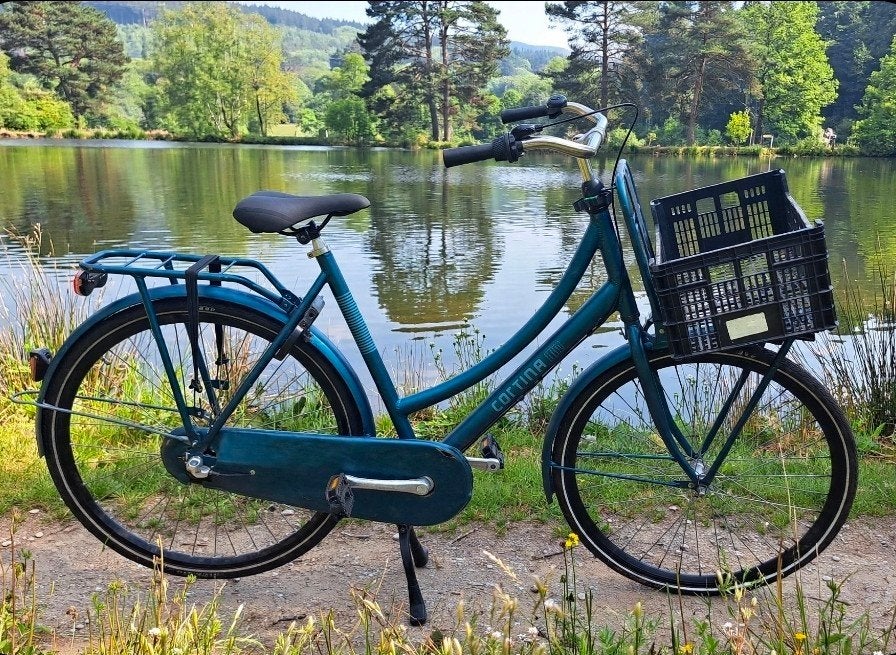 Groen/Turquoise kleur Cortina U4 met 3 versnellingen, Ophalen, Terugtraprem, Cortina U4 Transport, Versnellingen