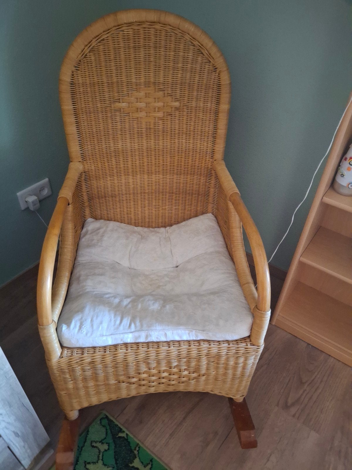 Mooie rieten schommelstoel met kussen, Ophalen, Overige kleuren, Klassiek, Riet of Rotan