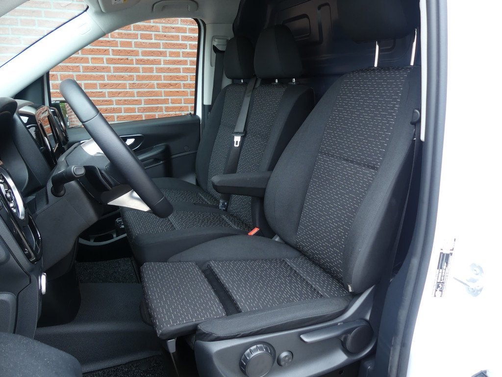 Mercedes-Benz eVito eVito 112 L2 60 kWh snelladen Camera/Nav, Stof, Gebruikt, 257 km, 116 pk
