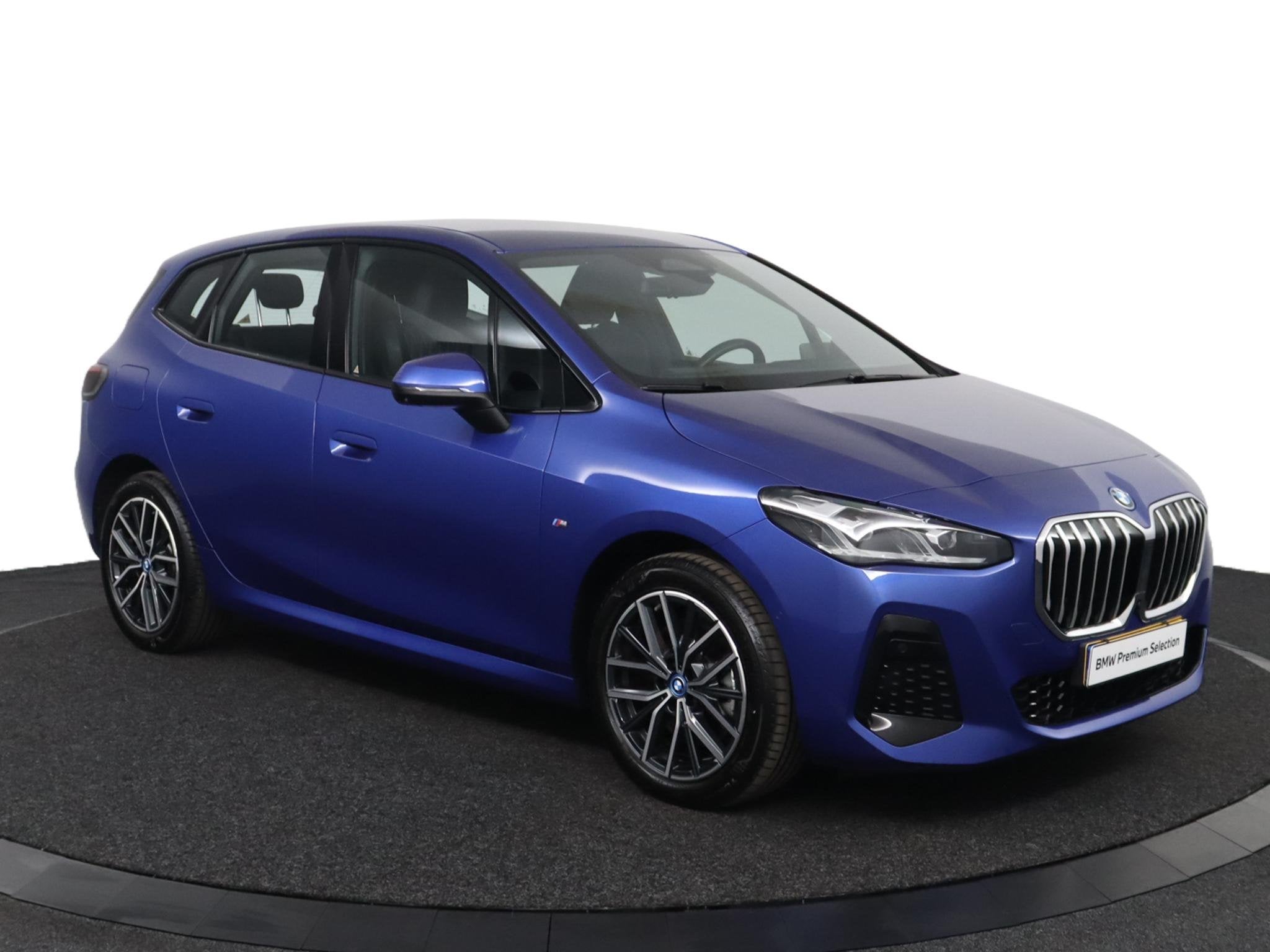 BMW 2-serie Active Tourer 230e xDrive | SOH 97% | M Sportpak, Auto's, Gebruikt, 1820 kg, Bedrijf, Vierwielaandrijving