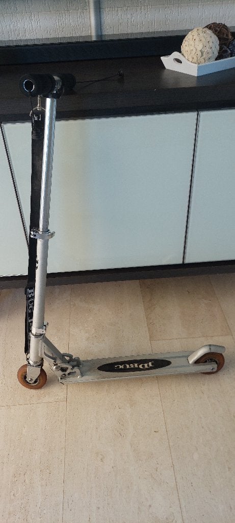 Twee JD Bug Aluminium stepjes, Fietsen en Brommers, Steps, Gebruikt, Gewone step, Ophalen