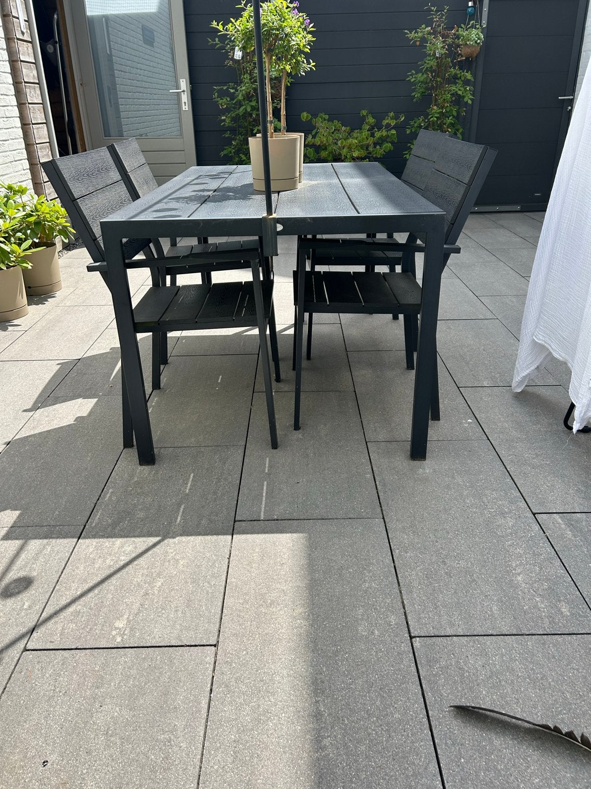Zwart tuinset zgan tafel 1,50 meter met 4 stoelen, Ophalen, 4 zitplaatsen, Kunststof, Eettafel