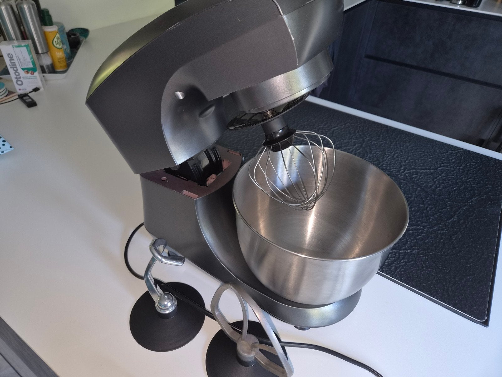 Bourgini Keukenmachine - Kleine gebruikssporen, Ophalen, Gebruikt
