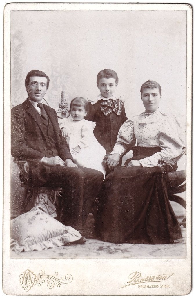 Kabinetfoto Gezin Kind - Emigratie Foto Reidsema Kalamazoo, Gebruikt, Foto, Ophalen of Verzenden, Voor 1940