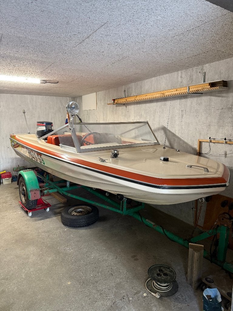 "Glastron Skyflicht 144 speedboot+60 PK Yamaha+Trailer", Ophalen, Waterski's