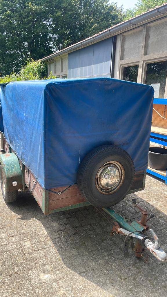Kar met huif 130 x 155, Auto diversen, Aanhangwagen-onderdelen, Ophalen of Verzenden, Zo goed als nieuw