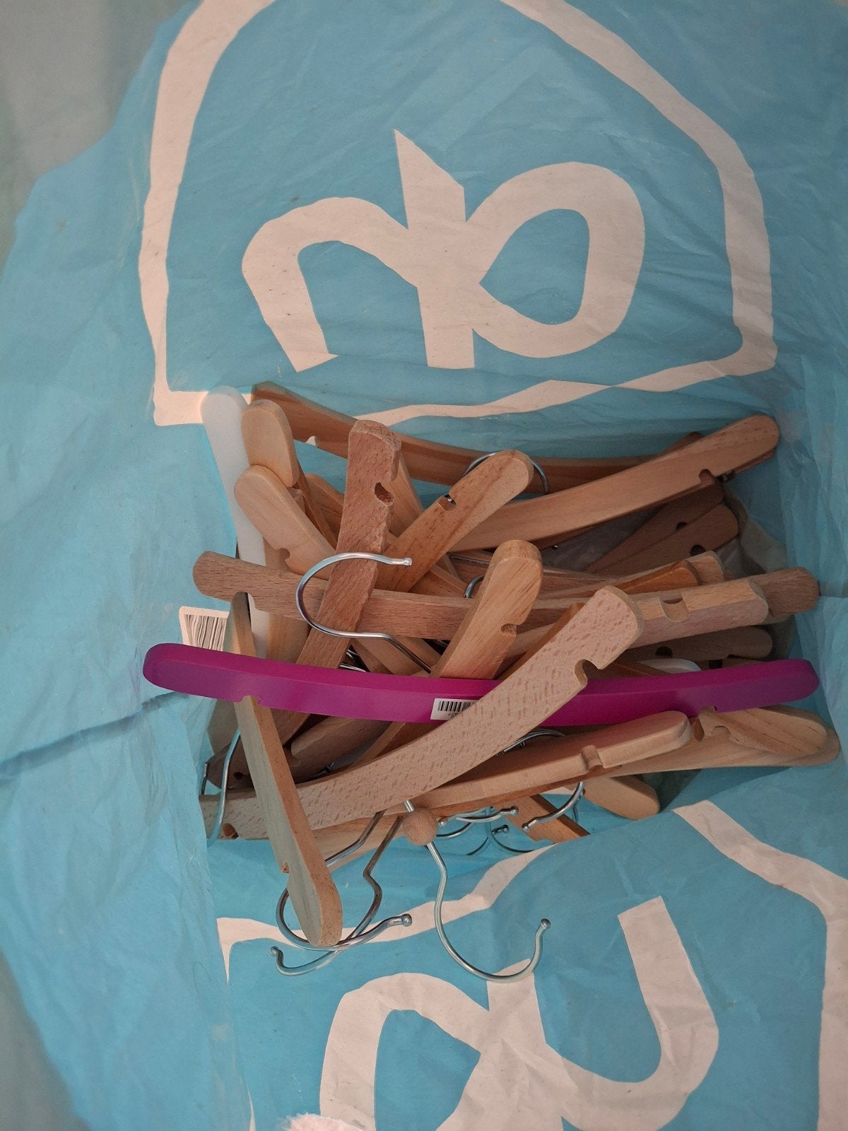 Kinder,- kledinghangers, Ophalen, Zo goed als nieuw, Hema