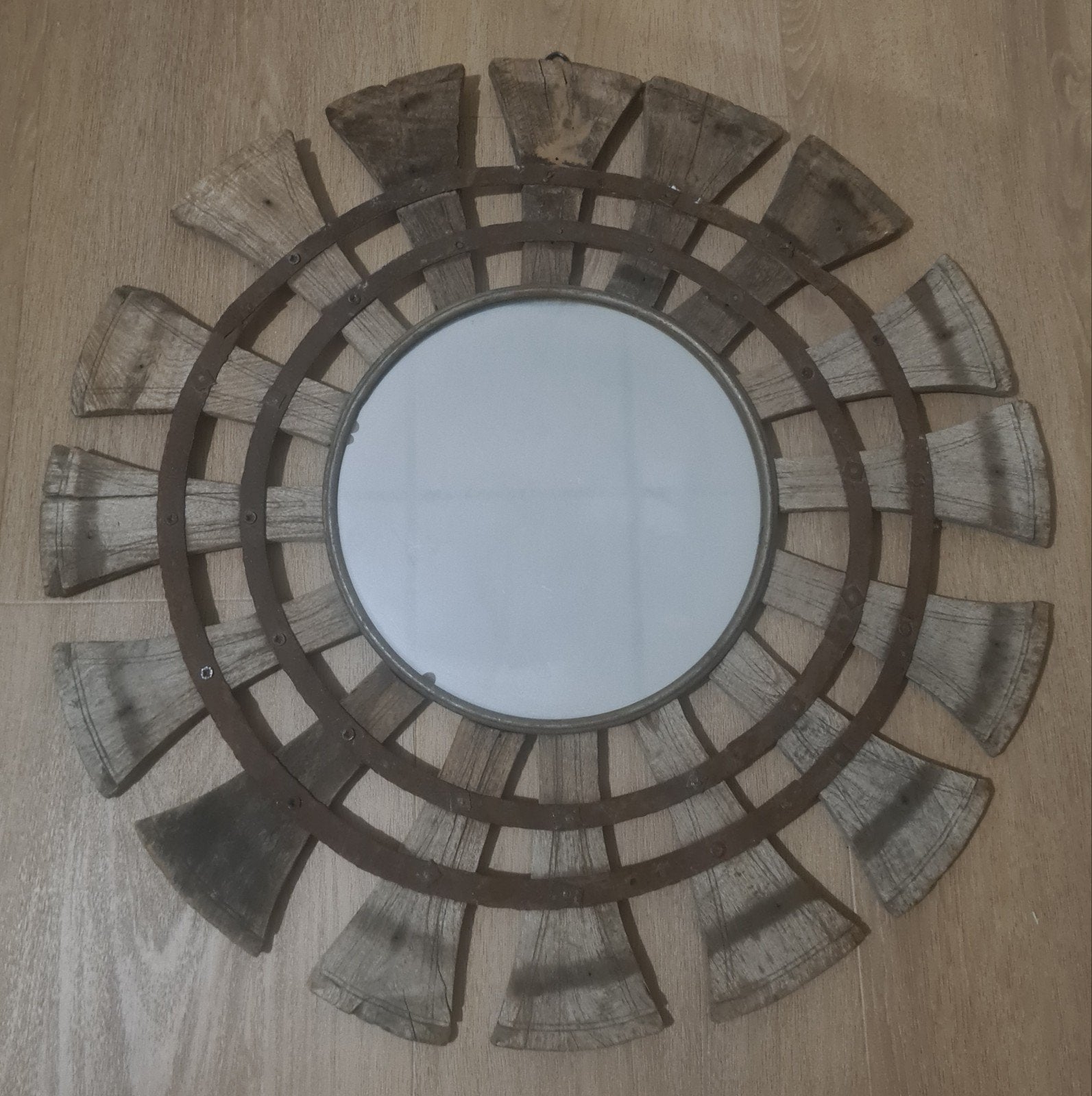 Oude houten spiegel, Ophalen of Verzenden, Rond