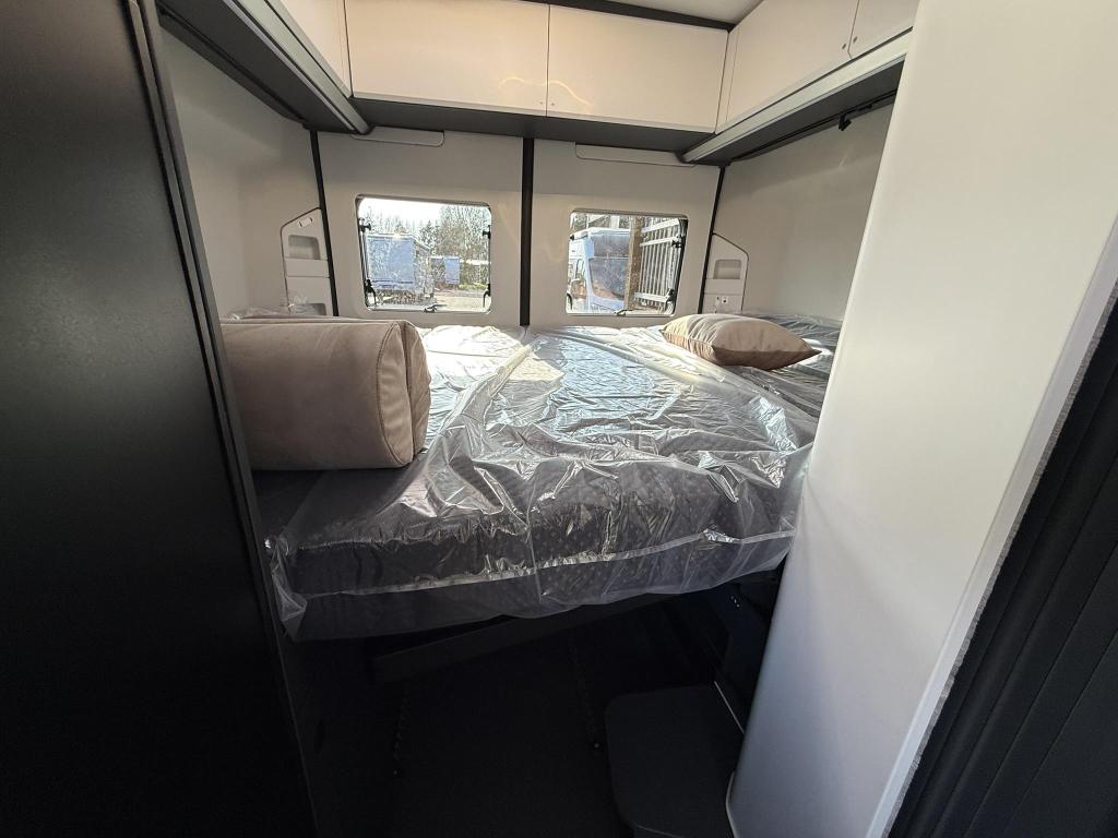 Adria Twin Supreme 600 SPB - AUTOMAAT, Caravans en Kamperen, Campers, Winterisolatie, Buscamper of Camperbus, Ringverwarming, Fiat