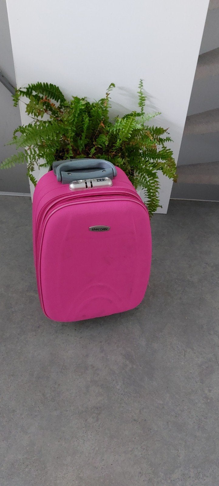 Roze koffer Unicorn, Ophalen, Slot, Minder dan 50 cm, Zo goed als nieuw