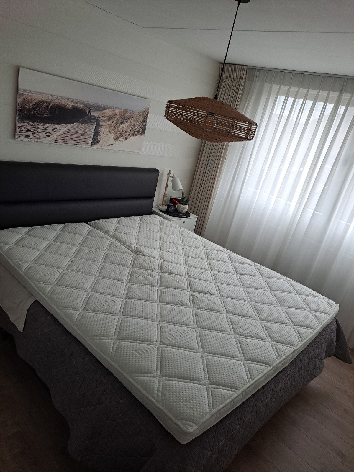 Te koop: Split Topper van HML Bedding. zgan ,afm. 210x180x12, Ophalen, 210 cm, Tweepersoons, Zo goed als nieuw