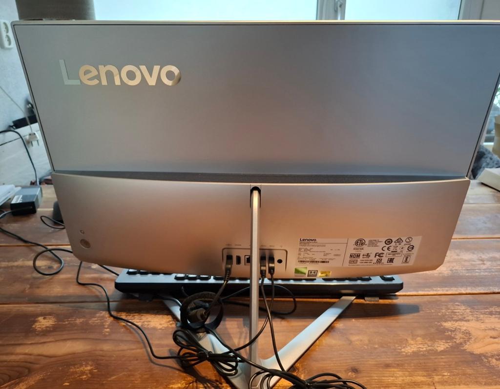 Lenovo Ideacentre AIO pc 24 inch touchscreen, Ophalen, Zo goed als nieuw, SSD