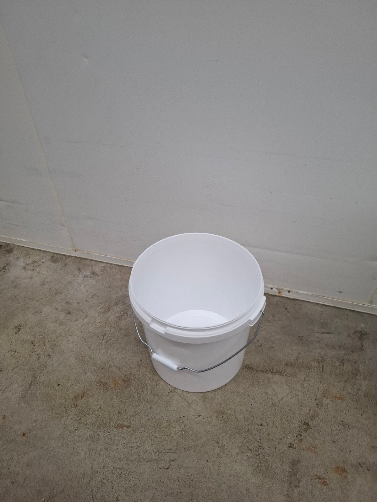 Witte emmer met deksel en handgreep - 25 liter, Ophalen, Nieuw, Kunststof, Met deksel