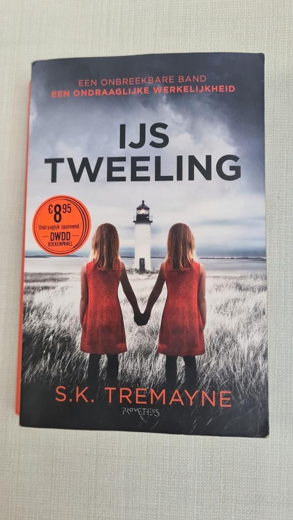 IJstweeling - S.K. Tremayne (Thriller), Boeken, Thrillers, Zo goed als nieuw, Europa overig, Ophalen of Verzenden