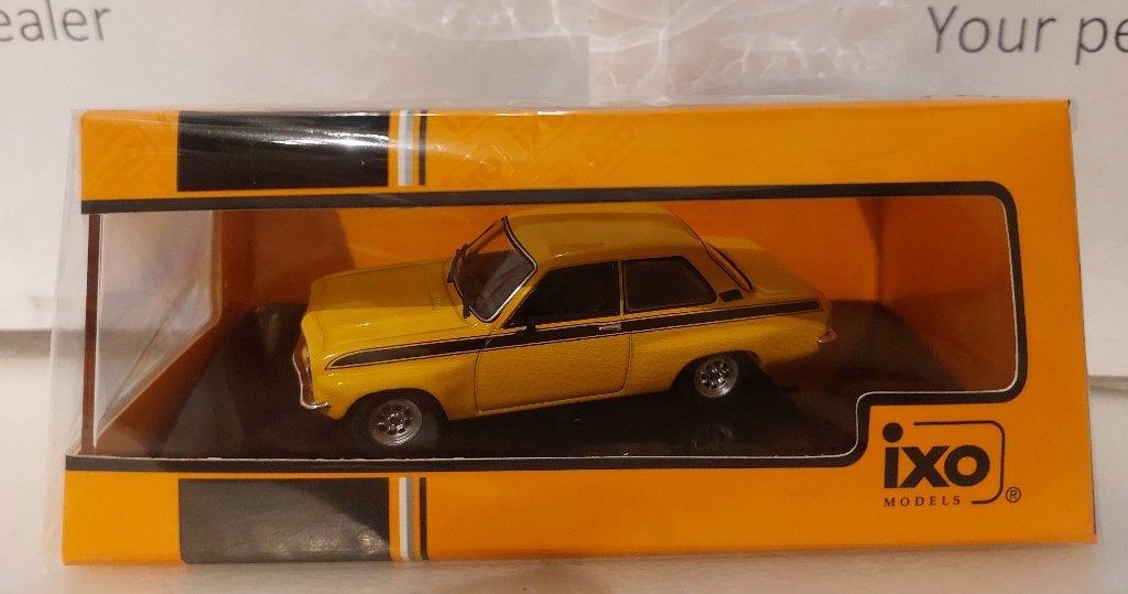Ixo 1:43 Opel Ascona A Tuning geel/zwart 1973 nieuw, Hobby en Vrije tijd, Modelauto's | 1:43, Ophalen of Verzenden, Nieuw, Auto