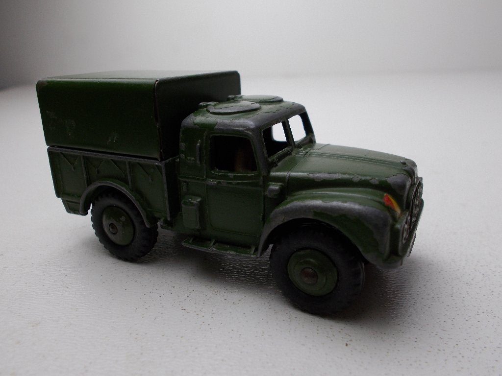 1954 Dinky Toys 641 ARMY 1 TON CARGO TRUCK + HUIF + DRIVER!, Ophalen of Verzenden, Gebruikt, Bus of Vrachtwagen, Dinky Toys
