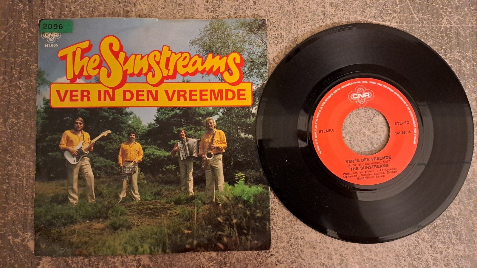 The sunstreams  - ver in den vreemde, Gebruikt, 7 inch, Nederlandstalig, Fotohoes