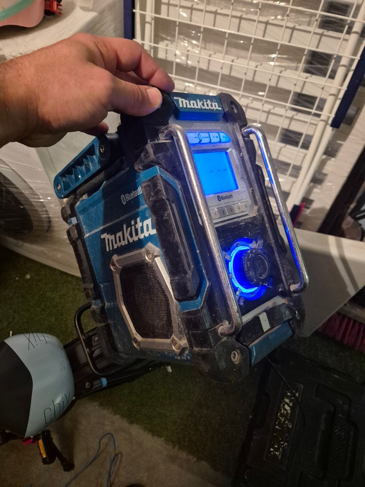 Makita DMR108 Bouwradio met Bluetooth, Ophalen, Gebruikt, Bouwradio