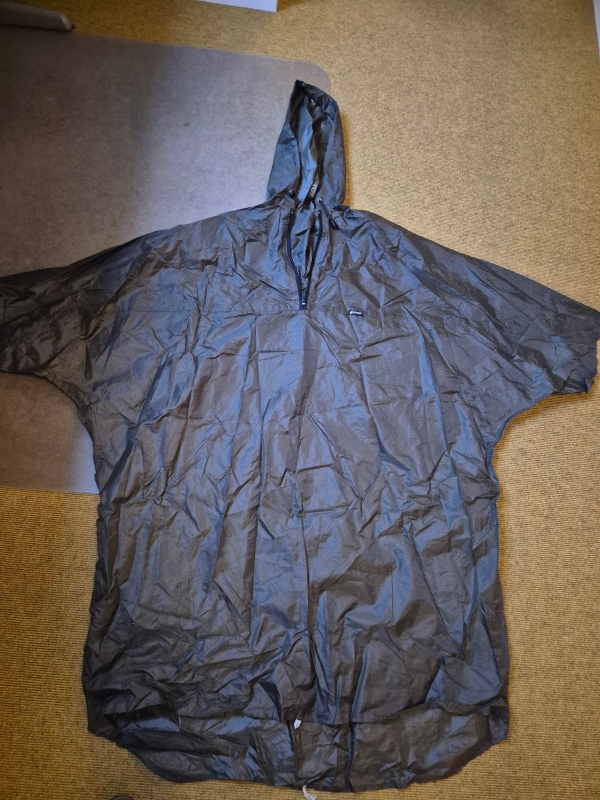 2 x Bever poncho (S/M & L/XL), Ophalen of Verzenden, Gebruikt, Regenponcho, Dames