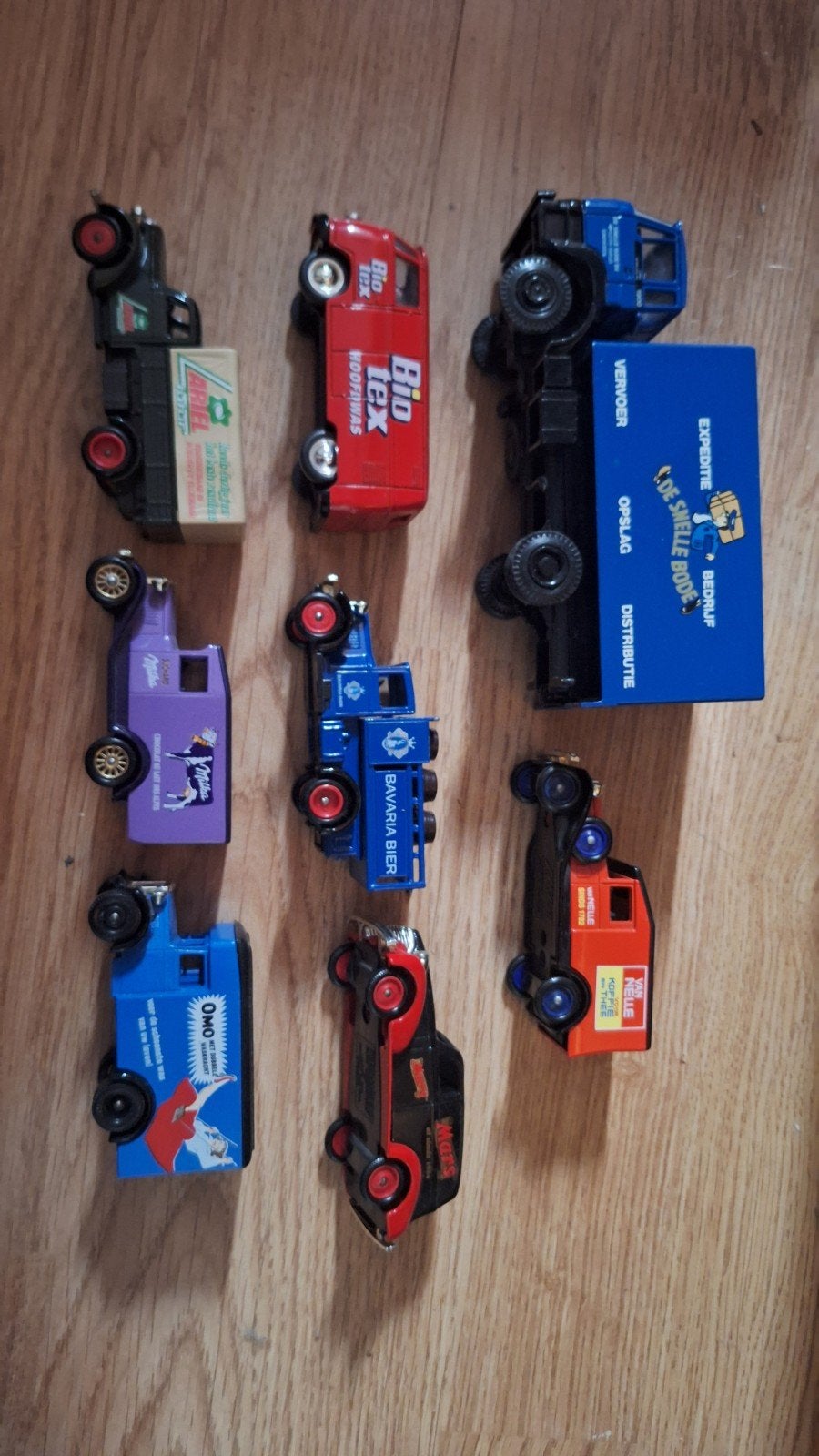 Verzameling miniatuur vrachtwagens - reclame trucks, Ophalen, Gebruikt