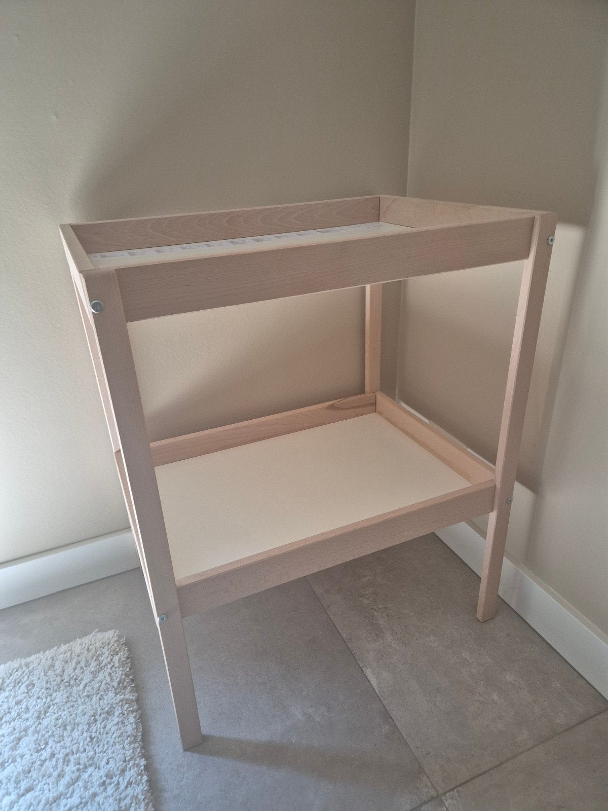 Houten Aankleedtafel/Commode IKEA, Overige typen, Zo goed als nieuw, Standaard, Ophalen
