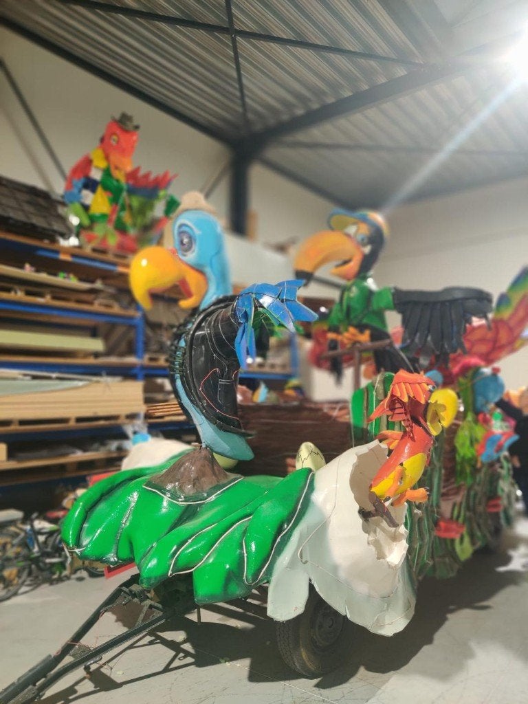 Carnavalswagen Vogels / Rio de Janeiro met licht en beweging, Ophalen, Gebruikt
