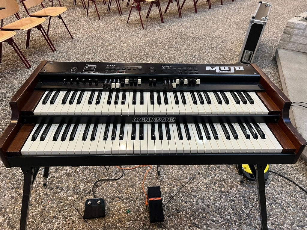 Te koop Crumar Mojo, Muziek en Instrumenten, Orgels, Ophalen, Gebruikt, 2 klavieren, Orgel