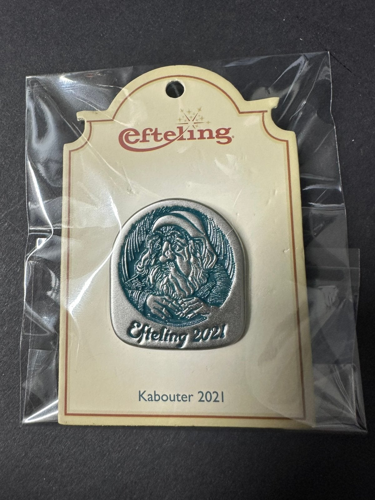 Efteling pin kabouter jaarpin 2021, Verzamelen, Ophalen of Verzenden, Zo goed als nieuw, Button of Speldje
