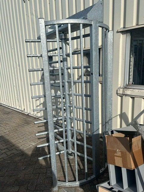 Tourniquet, Ophalen, Zo goed als nieuw