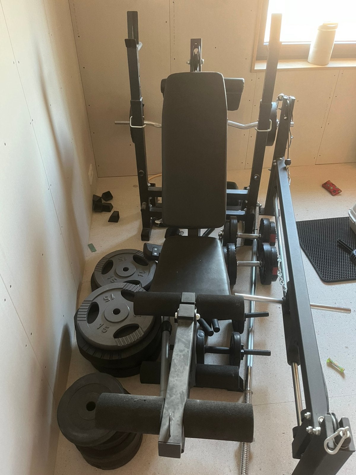MOET WEG uitgebreide homegym, Sport en Fitness, Ophalen, Zo goed als nieuw, Benen, Overige typen