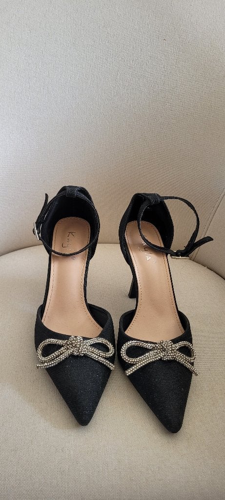 Kayla pumps muiltjes hakken met zilveren strikje mt 39 nieuw, Pumps, Zwart, Nieuw, Ophalen of Verzenden