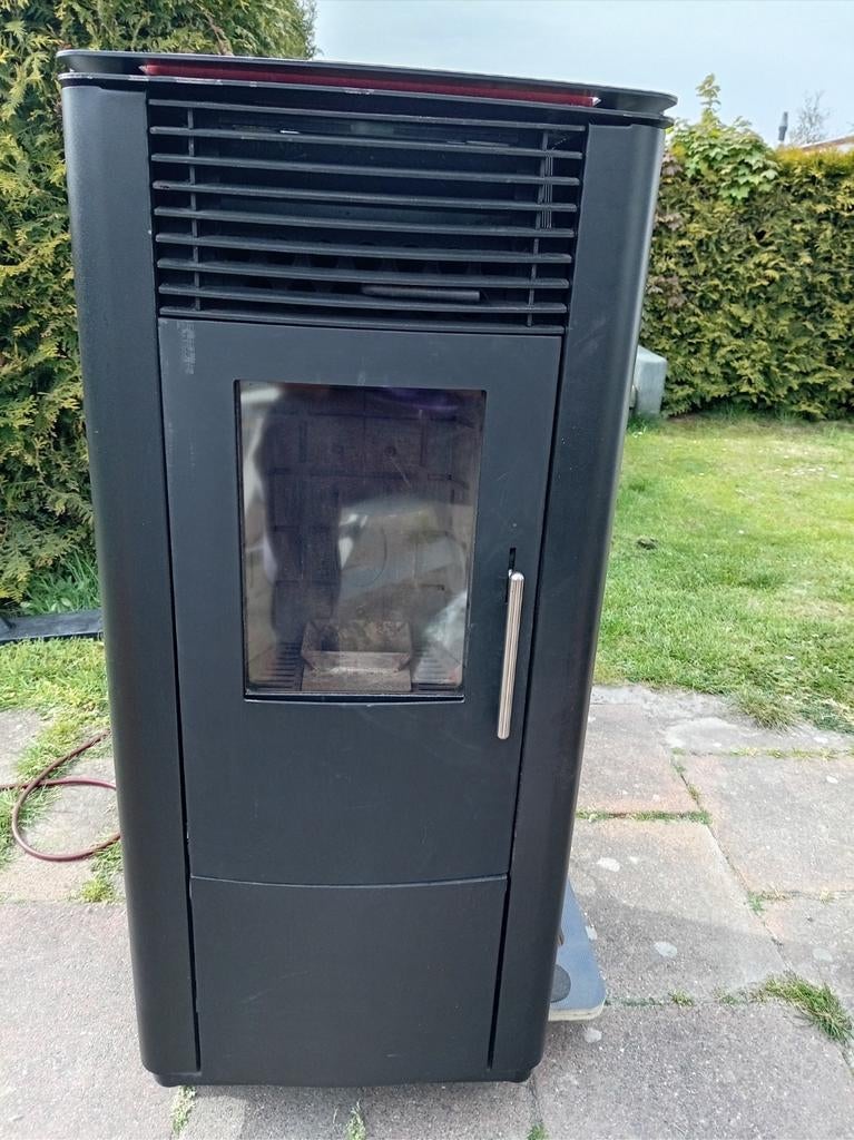 Pelletkachel 10kw, Huis en Inrichting, Kachels, Ophalen of Verzenden, Zo goed als nieuw, Overige brandstoffen, Pelletkachel