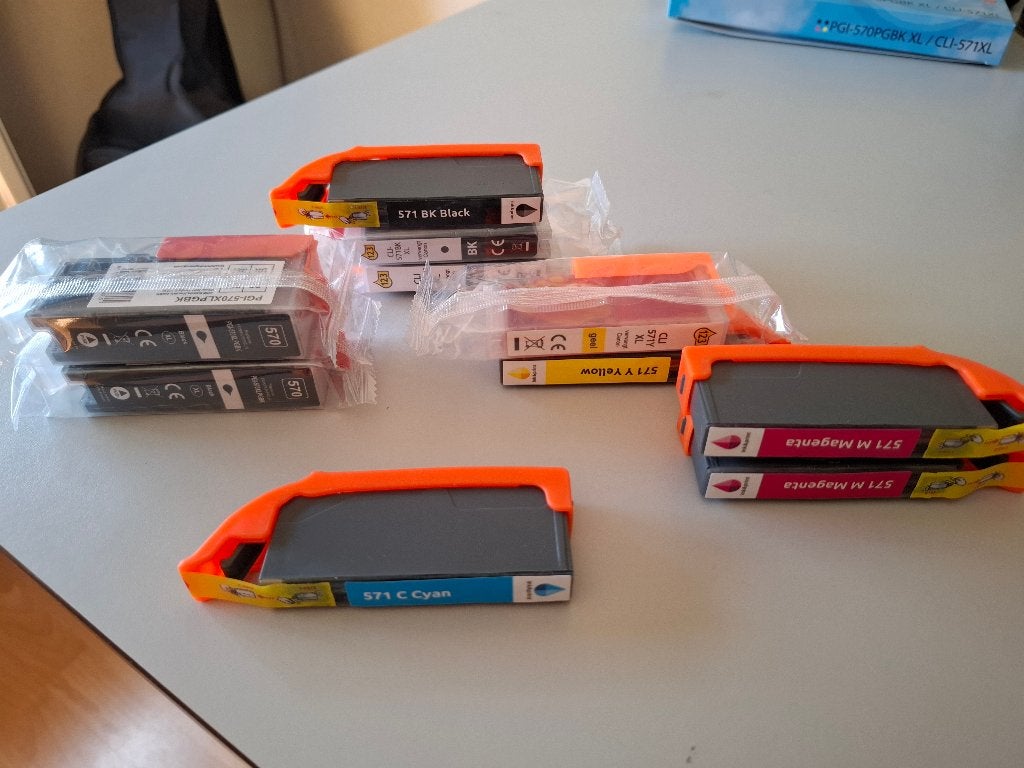 Inkcartridges Canon CLI570 en 571 Nieuw, Ophalen, Nieuw, Cartridge, Canon, 123inkt.nl