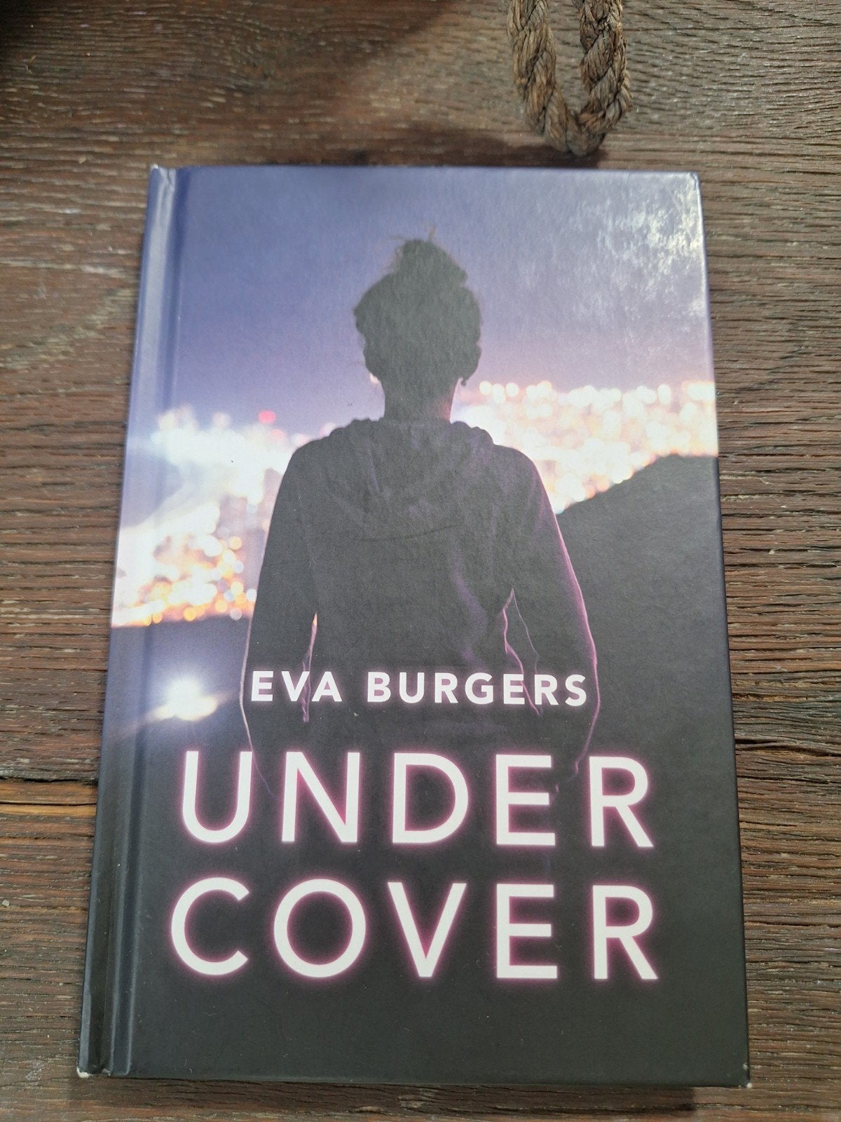 Eva Burgers - Undercover, Ophalen of Verzenden, Zo goed als nieuw, Eva Burgers