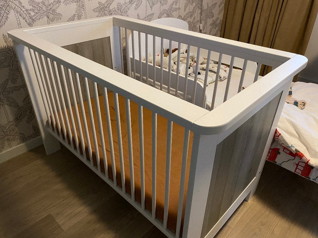 Ledikant en commode, Ophalen, Gebruikt, Jongetje of Meisje