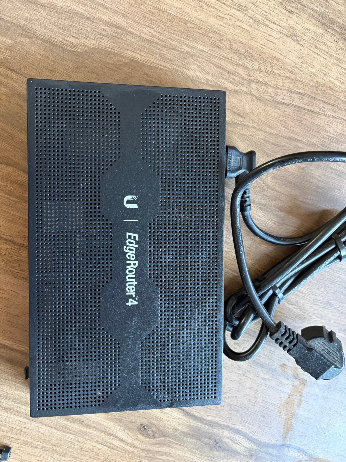 Ubiquiti EdgeRouter 4 - Krachtige Gigabit Router, Ophalen of Verzenden, Zo goed als nieuw, Router