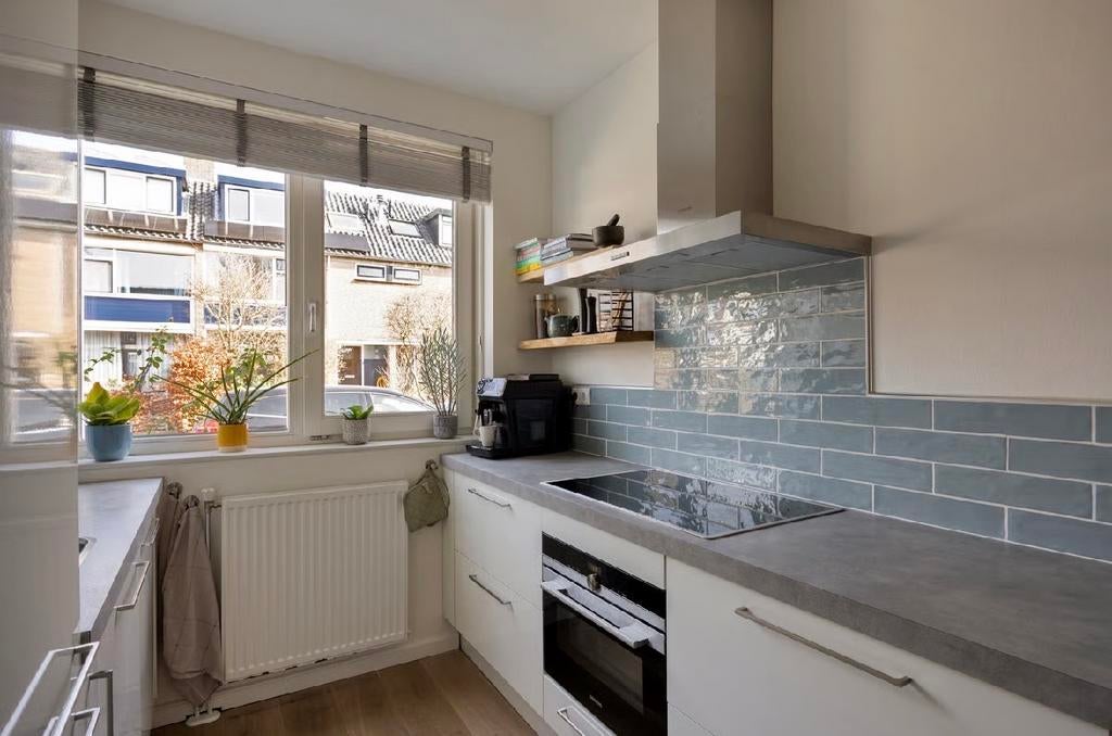 Complete keuken met inbouwapparatuur, Huis en Inrichting, Keuken | Complete keukens, Ophalen, Gebruikt, Wit, Dubbelwandige keuken
