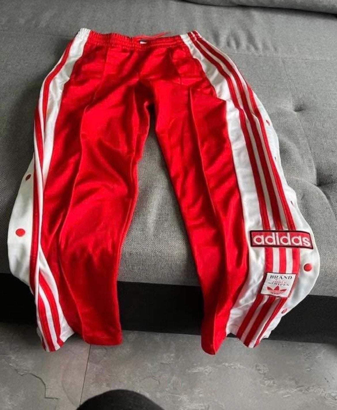Adidas Broek Rood met Witte Strepen, Ophalen of Verzenden, Gedragen, Rood