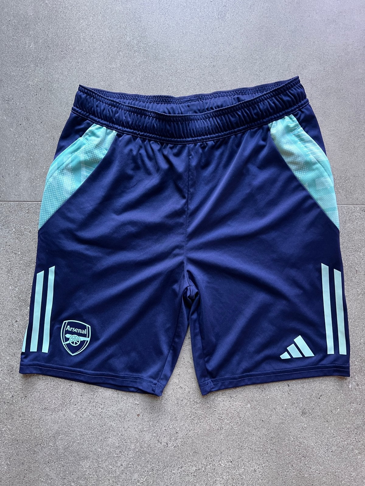 Adidas, dri fit sportbroek mt 176,zgan, Ophalen of Verzenden, Zo goed als nieuw, Jongen, Sport- of Zwemkleding