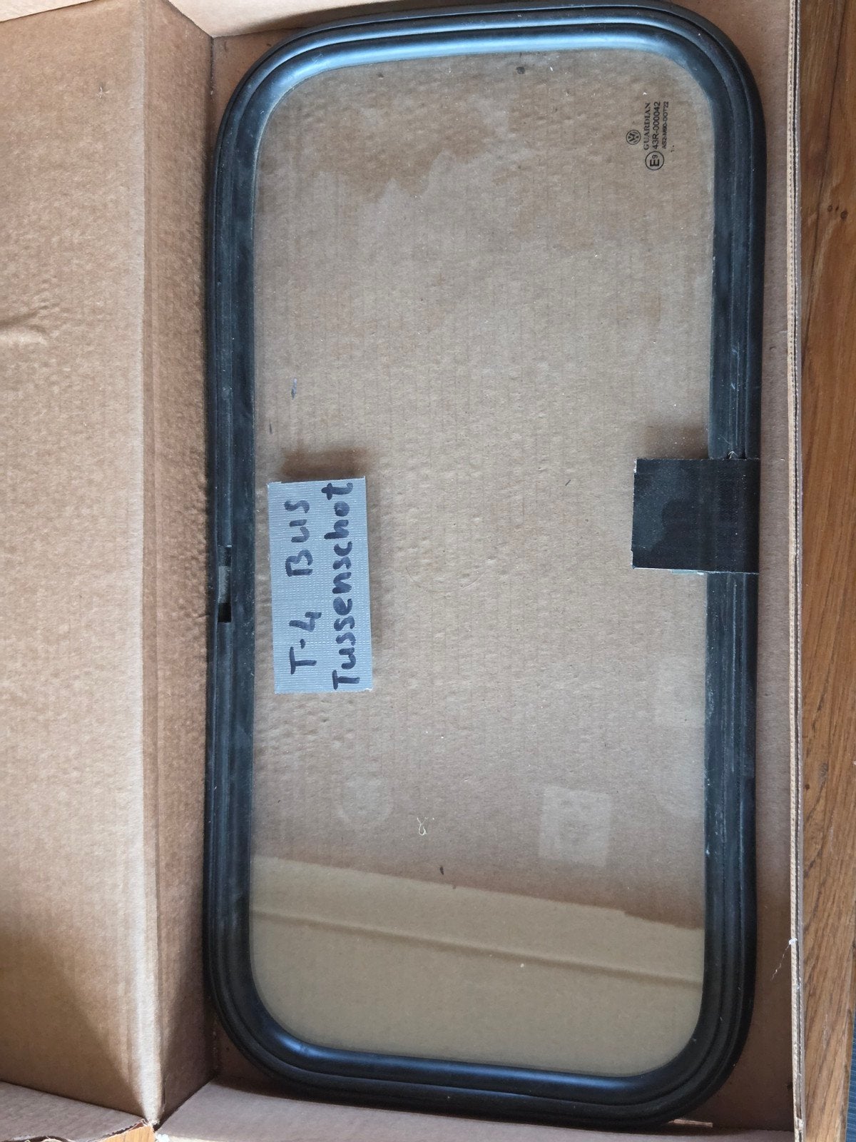 VW T4 raam met rubber voor tussenschot, Ophalen of Verzenden, Gebruikt, Volkswagen