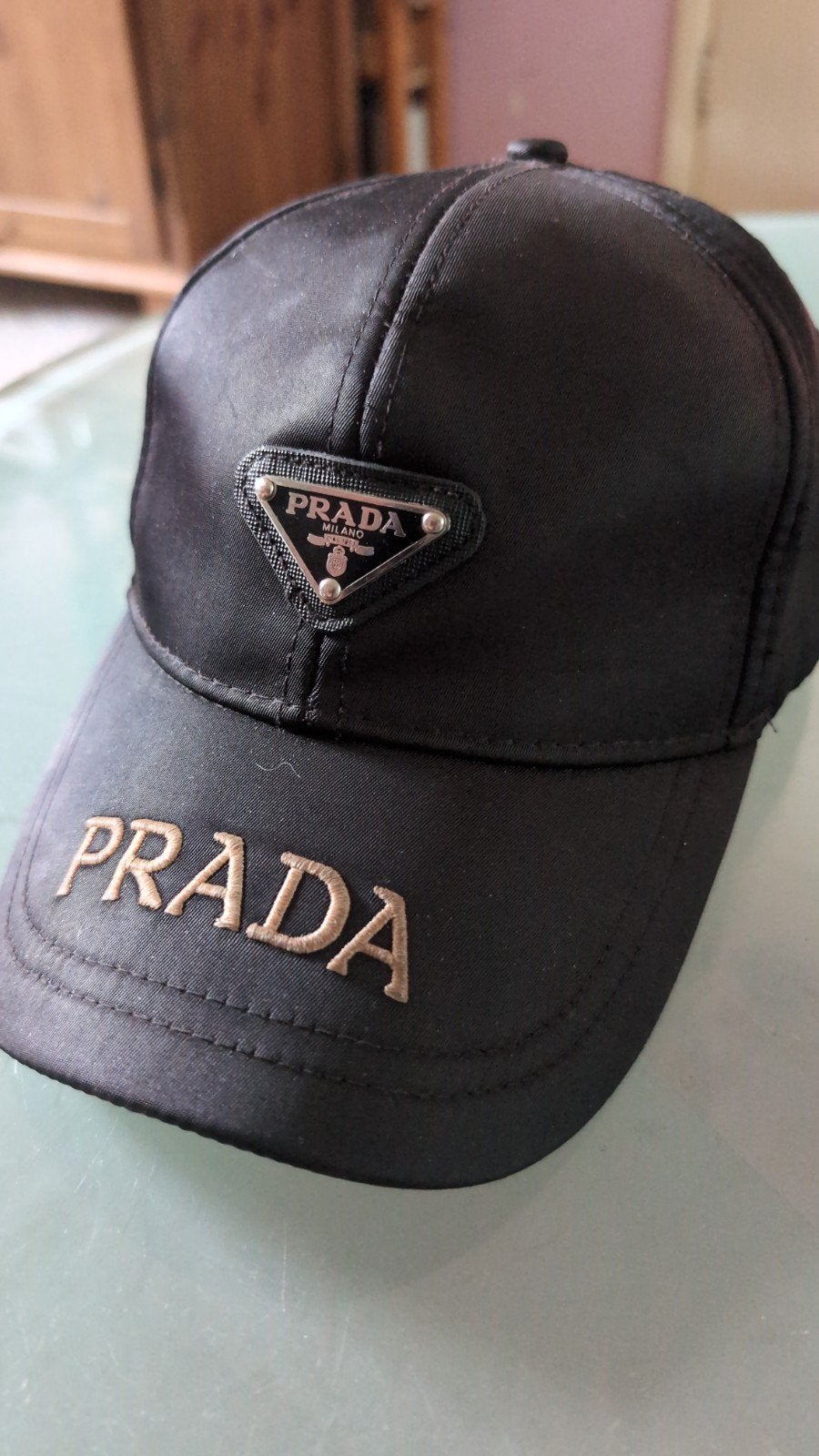 Zwarte Prada pet met logo, Kleding | Dames, Hoeden en Petten, Prada, One size fits all, Ophalen of Verzenden, Pet