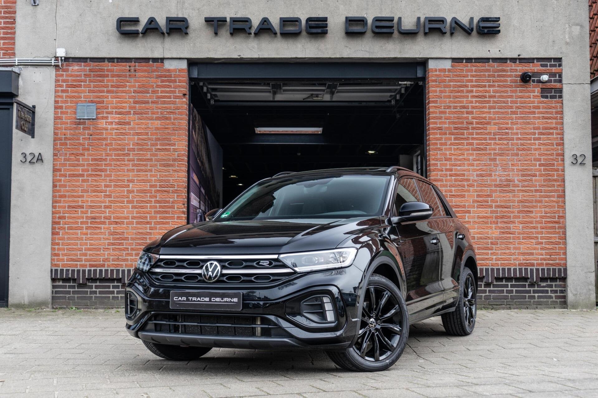 Volkswagen T-Roc 1.5 TSI R-Line Pano / Beats / IQ, Auto's, Volkswagen, 1258 kg, Zwart, 4 cilinders, 150 pk